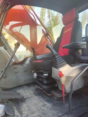 25톤 Doosan DX225LC 0~2000시간 작업량으로 사용된 크롤러 발굴기 좋은 상태