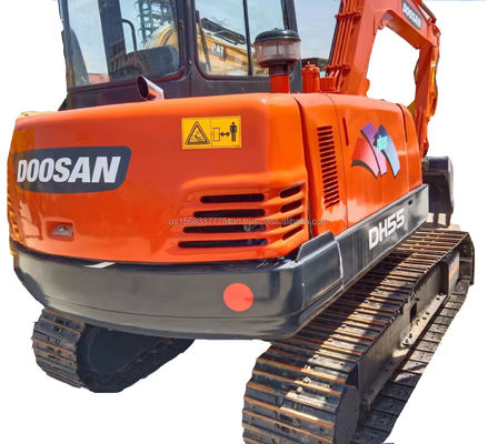 중고용 Doosan DH55 발굴기 6TON 좋은 효율의 수압 건설 기계