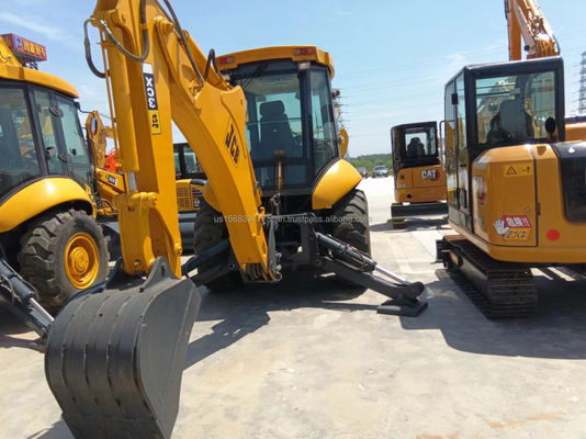 사용 된 JCB 3CX 로더, 6 톤의 부하량과 2016년