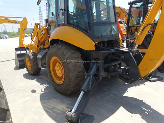 사용 된 JCB 3CX 로더, 6 톤의 부하량과 2016년