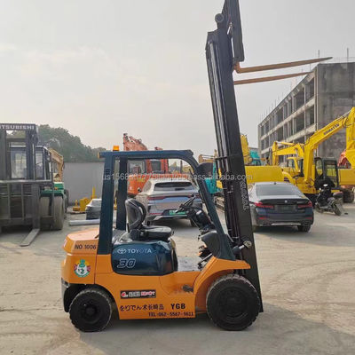 도요타 FD50 트럭 포크리프트 45kW 전력 4500KG 무게 큰 재고 준비