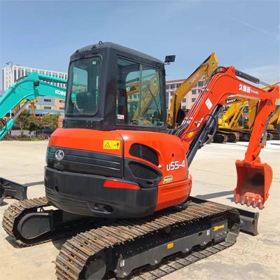 공급 5.5 TON 쿠보타 u55 발굴기 낮은 작업 시간 0-2000 사용 된 미니 발굴기