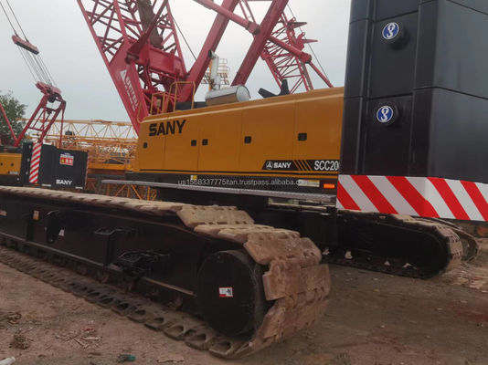 사용된 SANY SCC2000A 크롤러 크레인 20000kg 우수한 성능 건설 기계