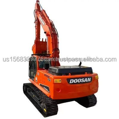 사용 된 Doosan DX300 Excavator 1.5M3 버킷 용량과 30000 KG 기계 무게