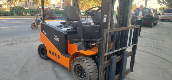 Hangzhou J30 포크리프트 사용 기계 우수한 성능과 3000kg 무게