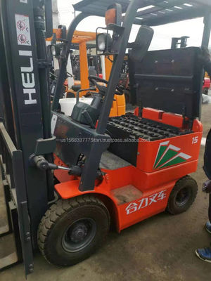 강력한 EVERLIFT 헬리 AC30 디젤 포크리프트 4500kg 무게와 일본 닛산 엔진