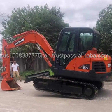 도산 발굴기 6TON Dx60 건설 트랙 발굴기 원본 더 적은 근무 시간