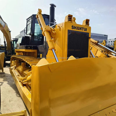 산투이 SD 32 2016년에 산투이에서 사용 된 볼도저 및 사용 된 지구 이동 장비
