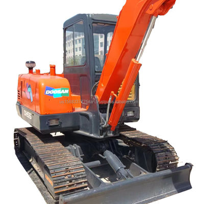 사용 된 DOOSAN DH55 발굴기 좋은 효율과 원본 수압 실린더