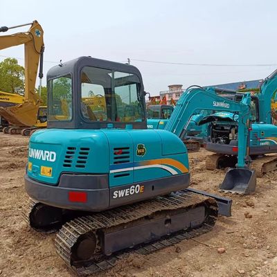 썬워드 SWE60E 6 톤 미니 발굴기에서 사용 된 Caterpillar 엔진과 현대 부품