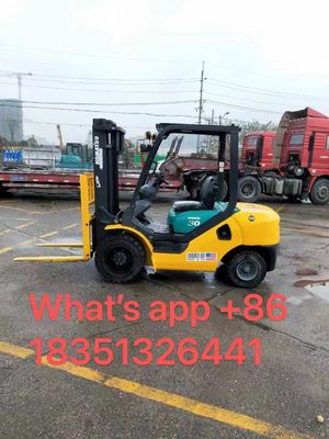 좋은 상태 3000kg 무게 전기 포크리프트 코마쓰 3톤 AC 모터에서 작동